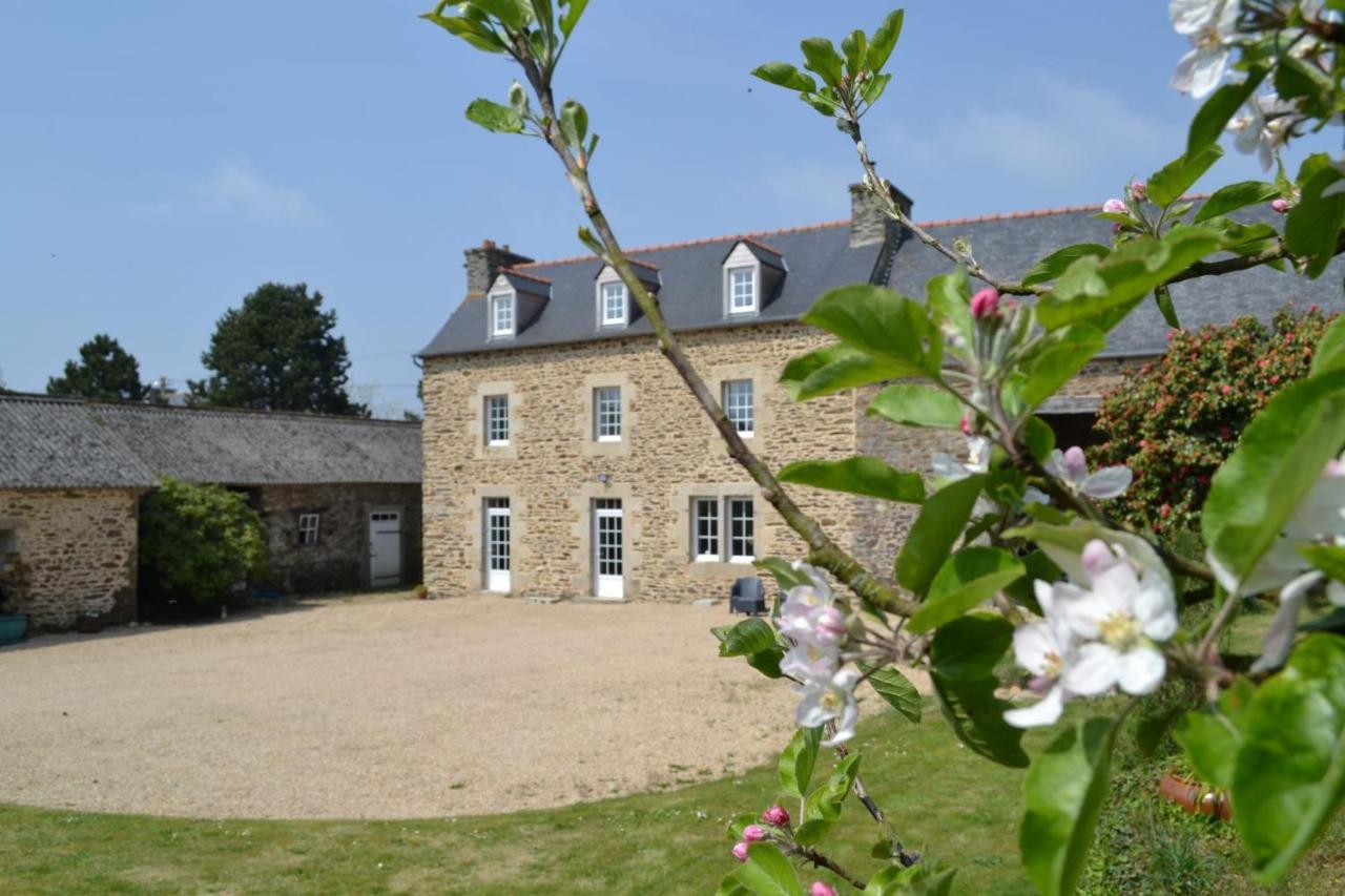 La métairie du rumain Hengoat Extérieur photo